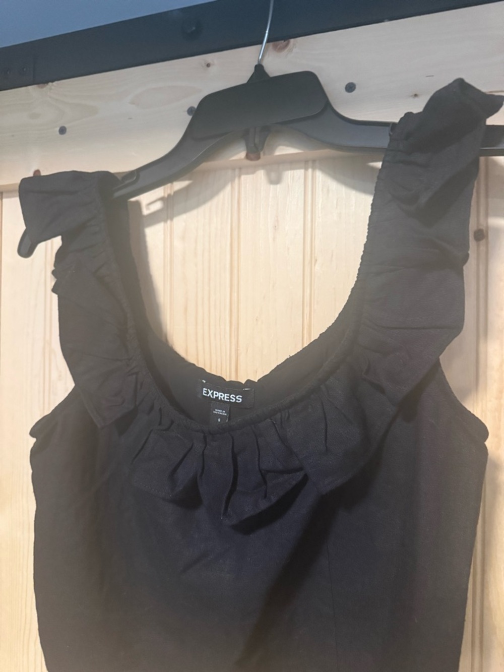 Express Black Ruffle Strap Crop Top - Picture 3 of 7
